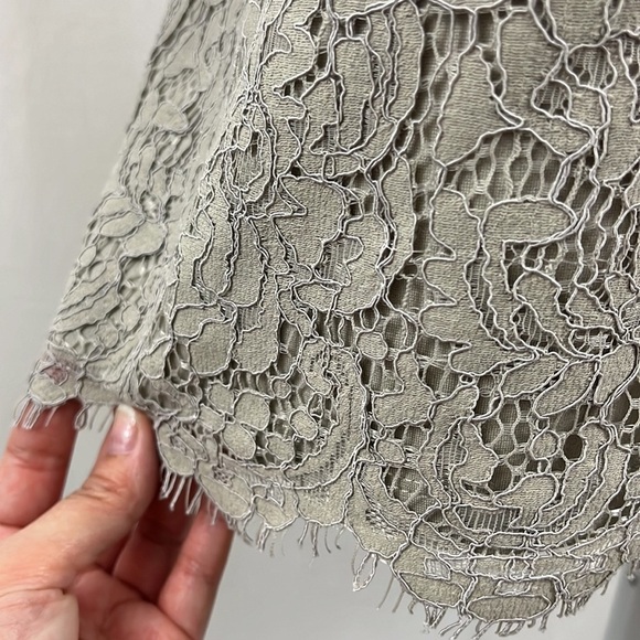 J. Jill Ponte Knit Sterling Taupe Lace Tunic Top Womens Size Medium - Picture 8 of 12